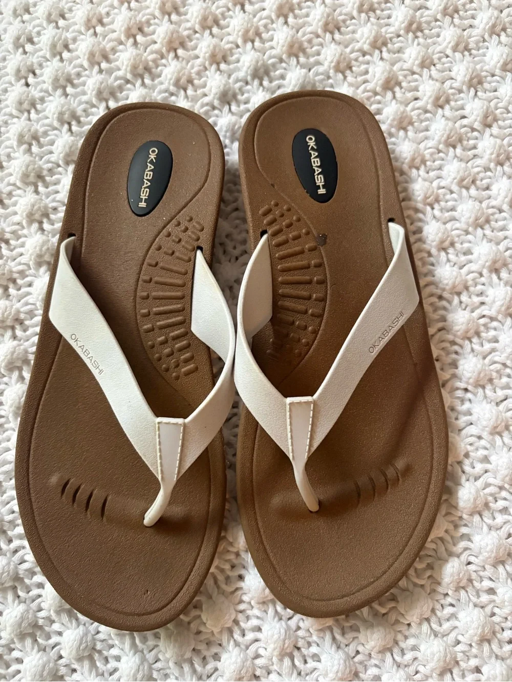 Okabashi Womens Baha Flip Flop Toffee/Vanilla Size 7 Contoured Footbed W/Arch
